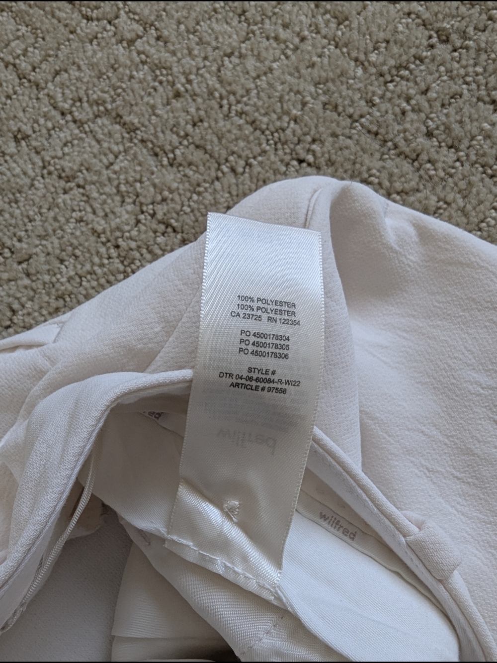Wilfred Aritzia The Effortless Pant 8 Light Birch Crepette Pleated Cropped Work - Picture 7 of 7